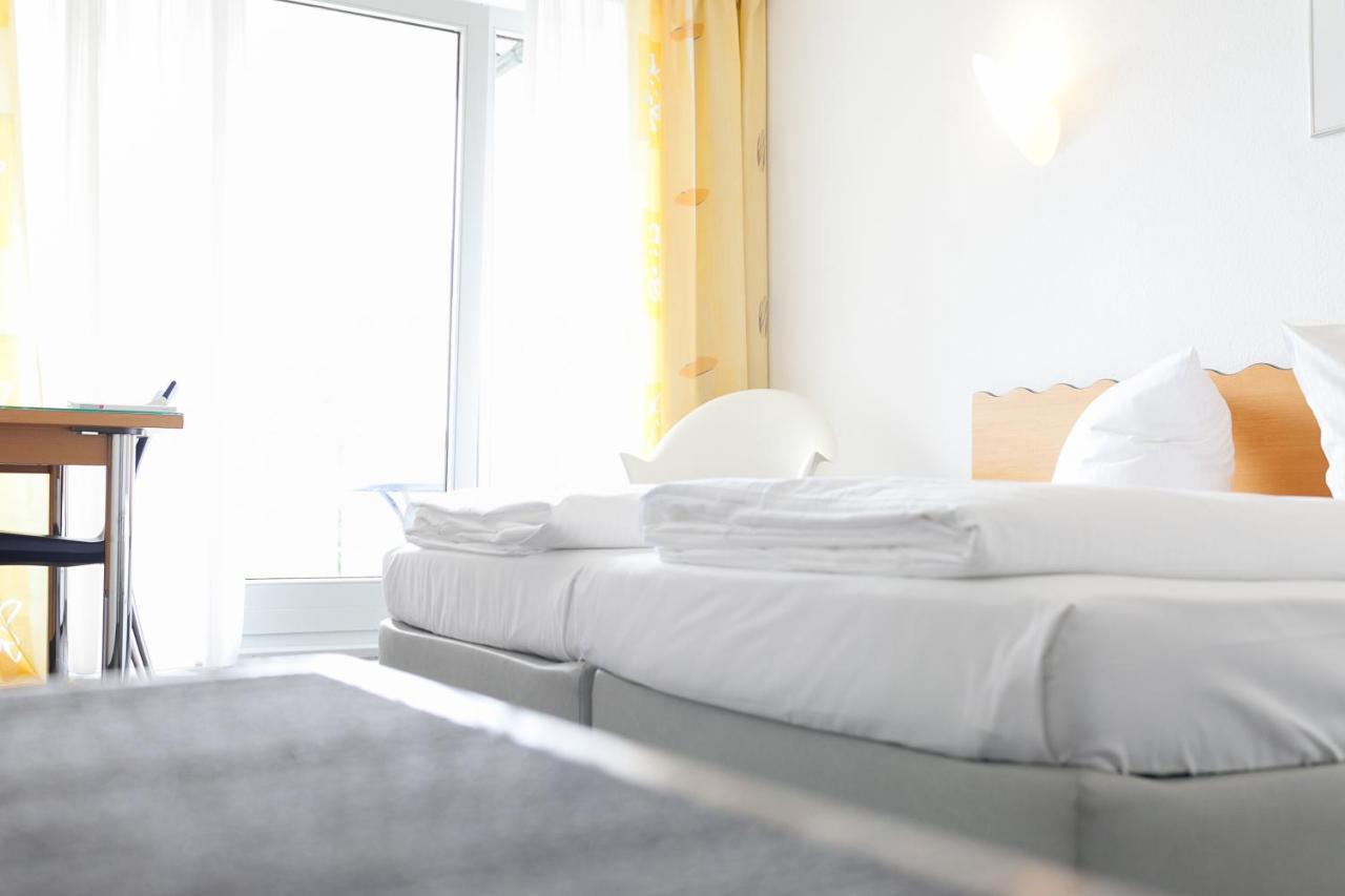 Hotel Ambiente Munster  Bagian luar foto